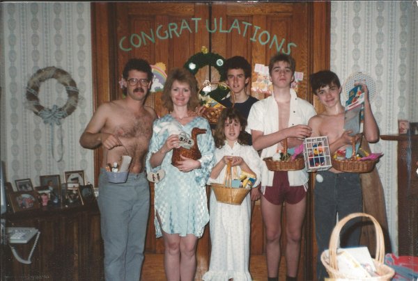 французское рождество в нудистской семье