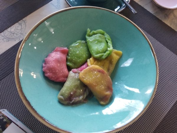 цветные пельмешки