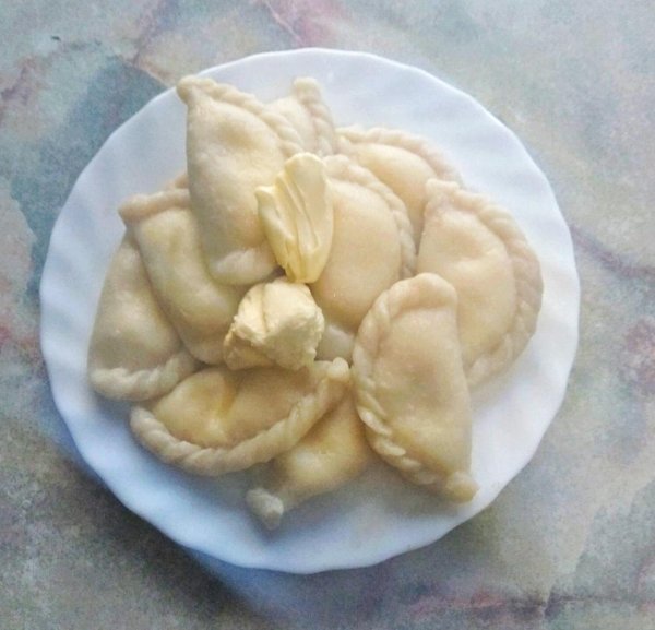 вареники со сметаной