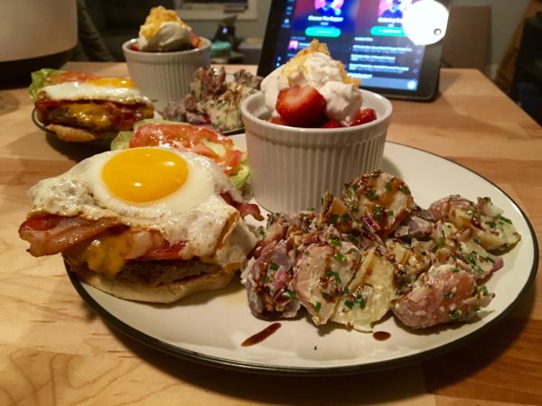 брекфаст бургер