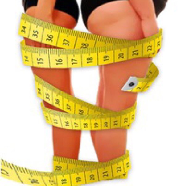 девушка с сантиметром