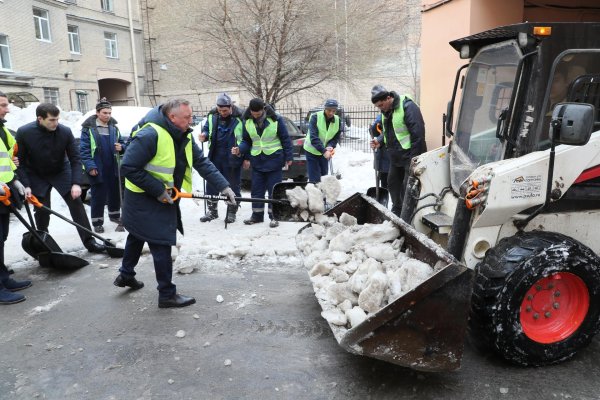 Все на уборку снега