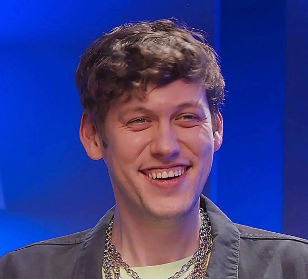 шастун кудрявый