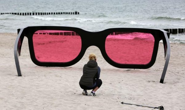 в розовых очках