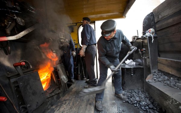 кочегар паровоза