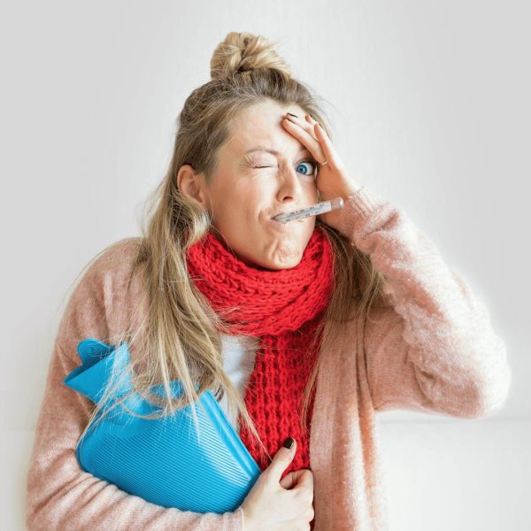 женщина болеет