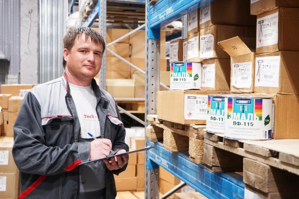 работники склада