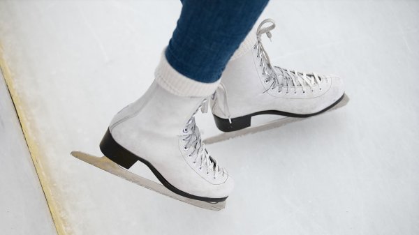 спортивные коньки