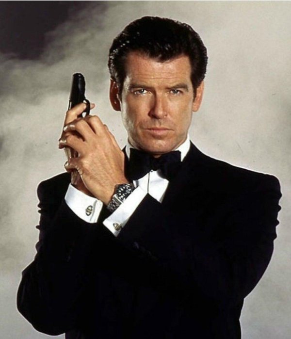 пирс броснан агент 007