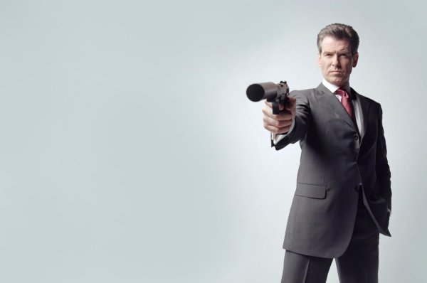 пирс броснан агент 007