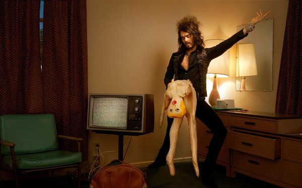 рассела брэнда