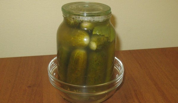 соленые огурцы