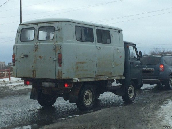 уаз с