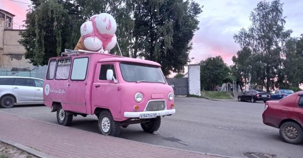 фургон мороженого