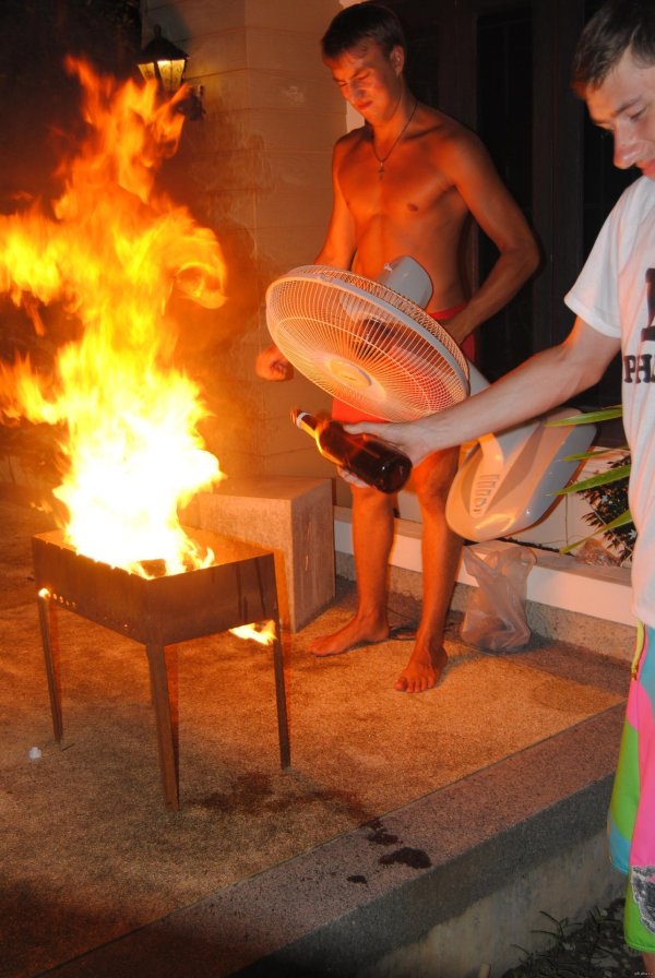 мужчина развлекается