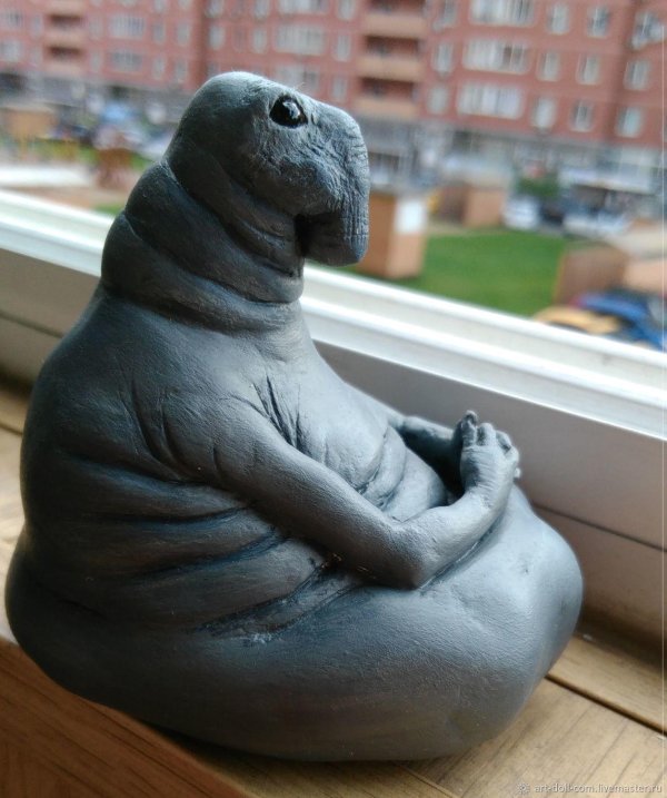 фигурка ждуна