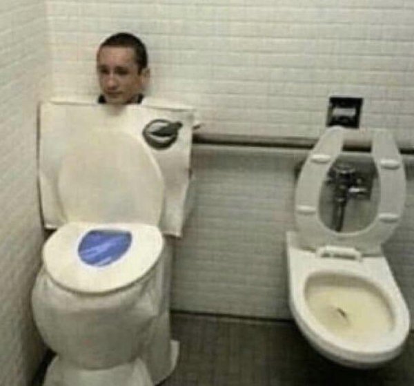 туалет в школе