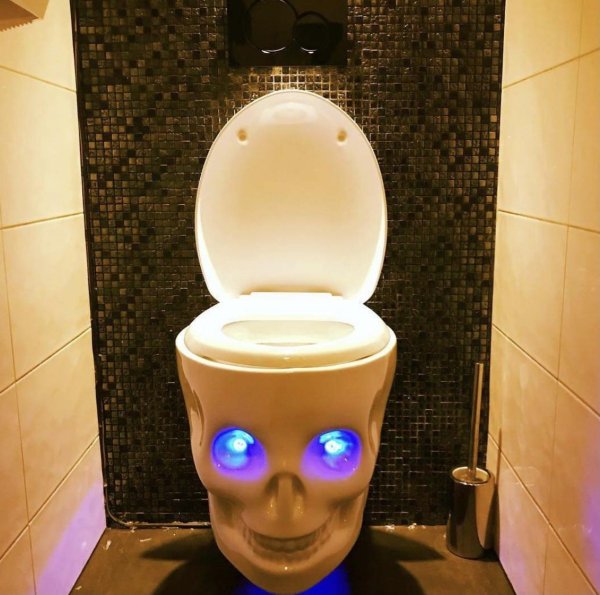 необычные унитазы