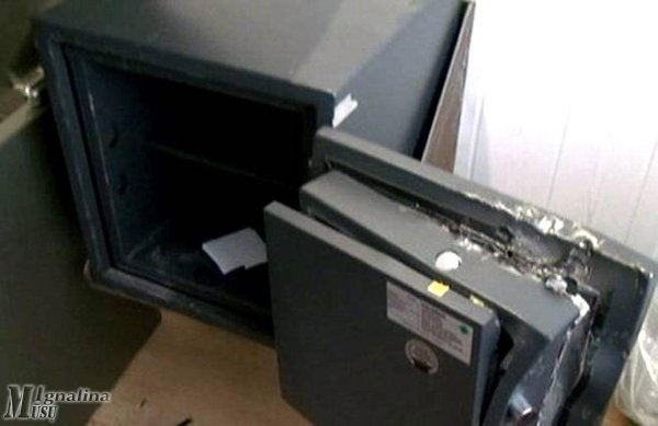 вскрытие сейфа