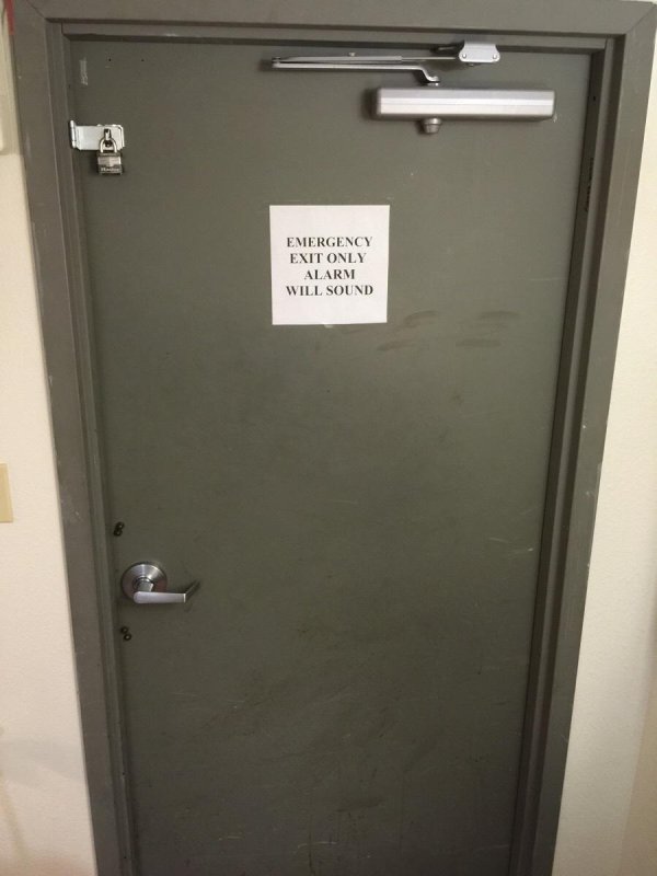 двери противопожарные