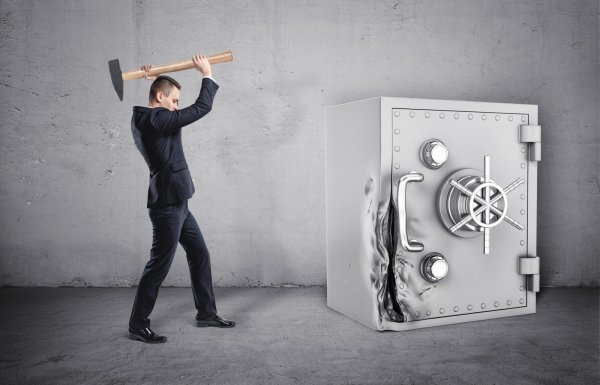 большой сейф