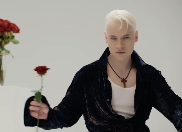 шамана певец