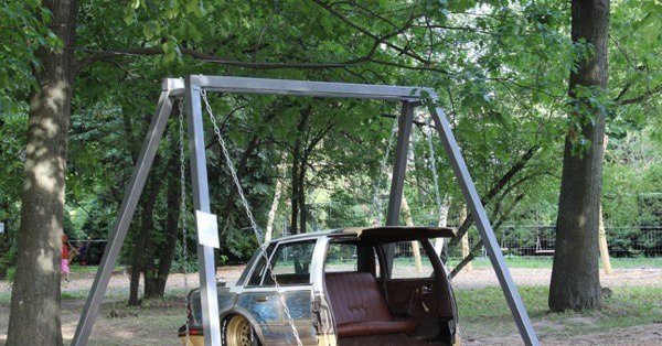 старые качели