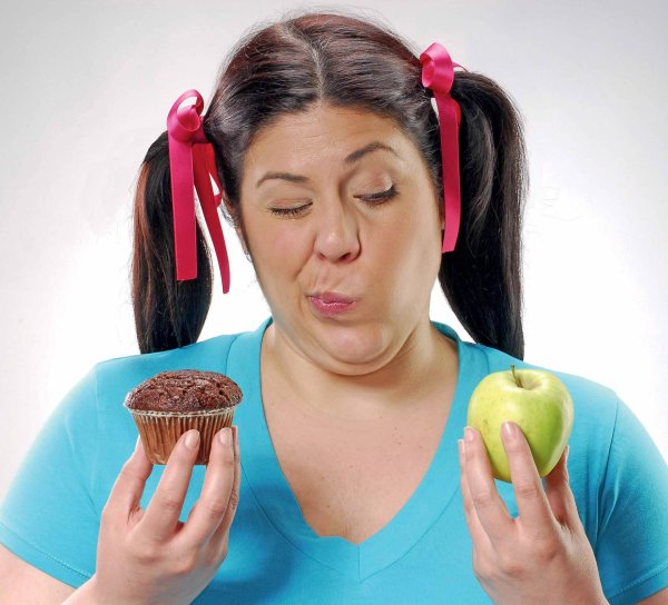 девушка мечтает похудеть