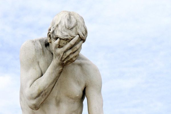 скульптура думающего человека