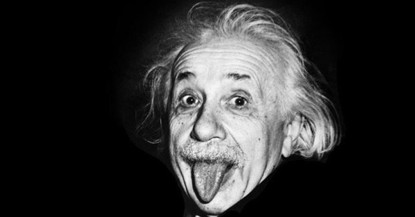 эйнштейн показывает язык