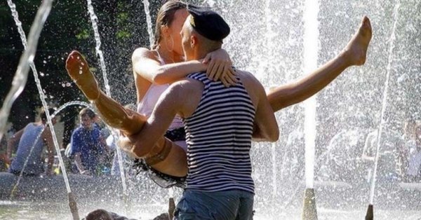 вдвшники в фонтане