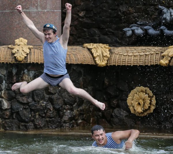 пьяные десантники