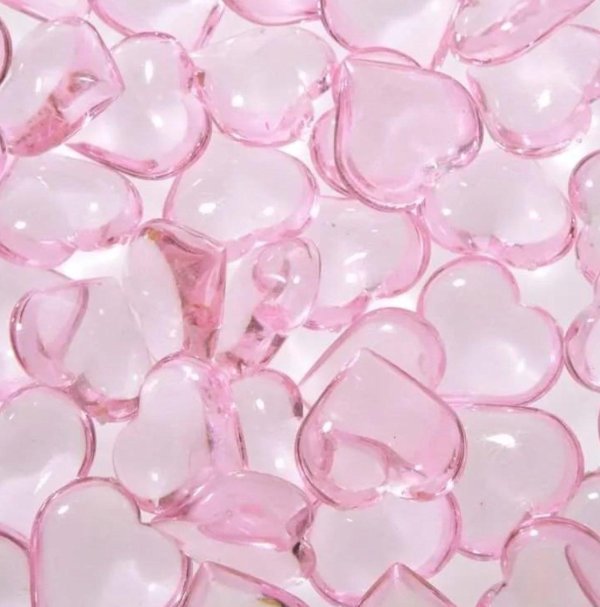 стеклянное розовое сердце