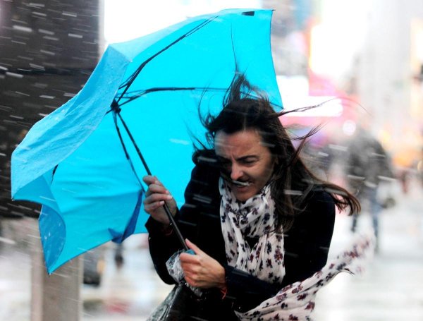 ухудшение погодных условий