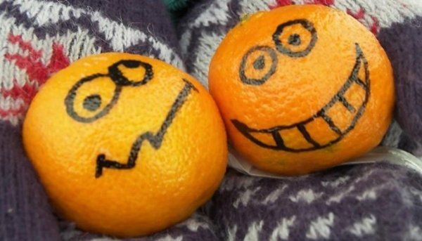 рожицы на мандаринах