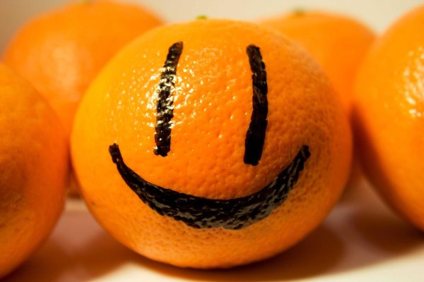 смешной апельсин