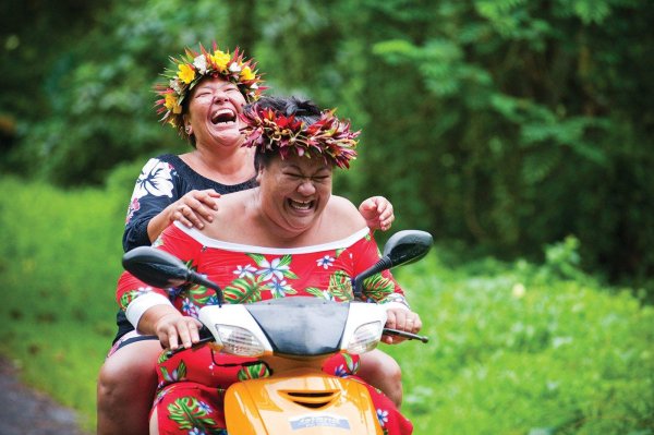 бабуля на мотоцикле