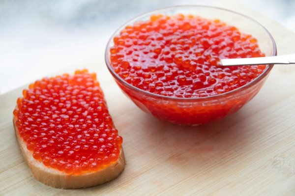 1 кг красной икры