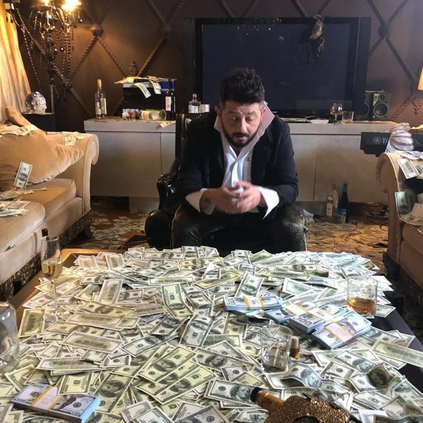 богатые люди