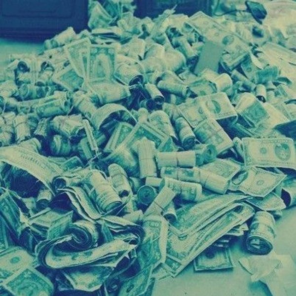 деньги куча