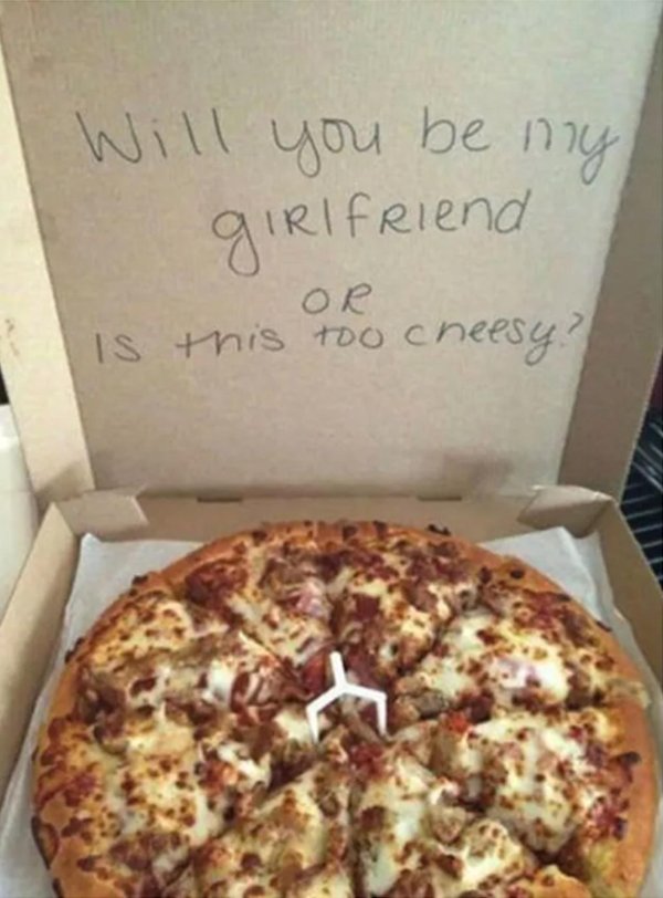 надпись на коробке пиццы