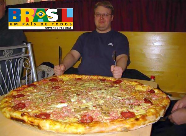 гигантская пицца