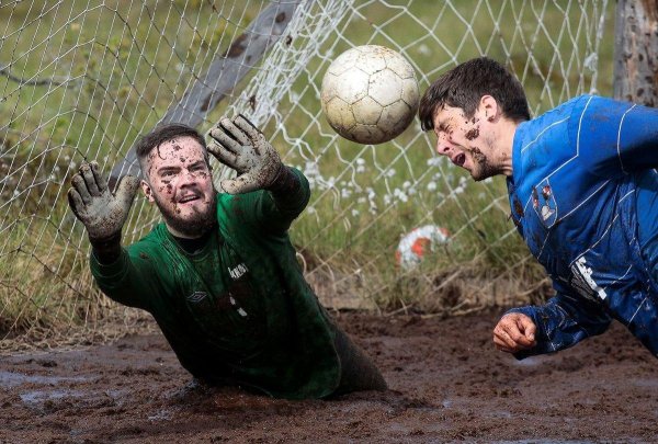 грязный футбол