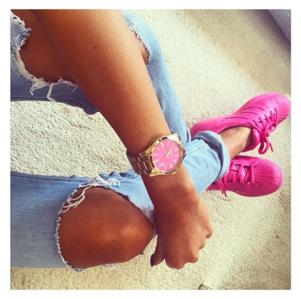 женские кроссовки