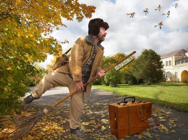 мужчина с метлой