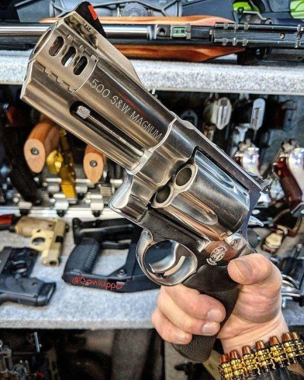 револьвер большой