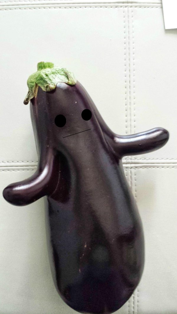 большой баклажан