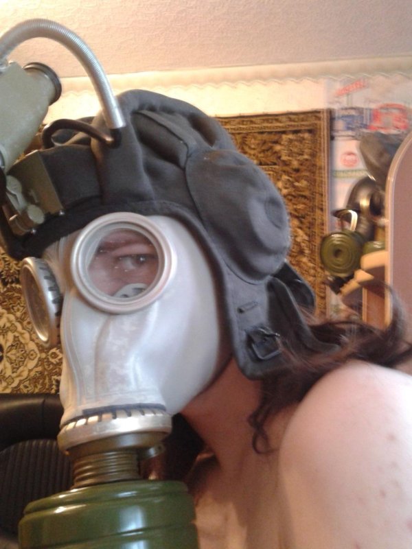 сталкер в противогазе гп 5