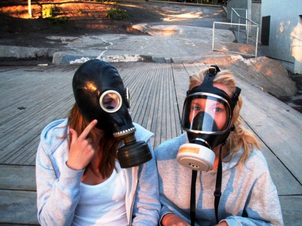 gas mask girl