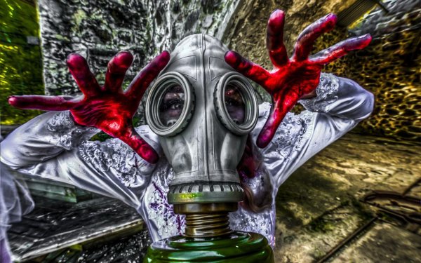 люди в противогазах